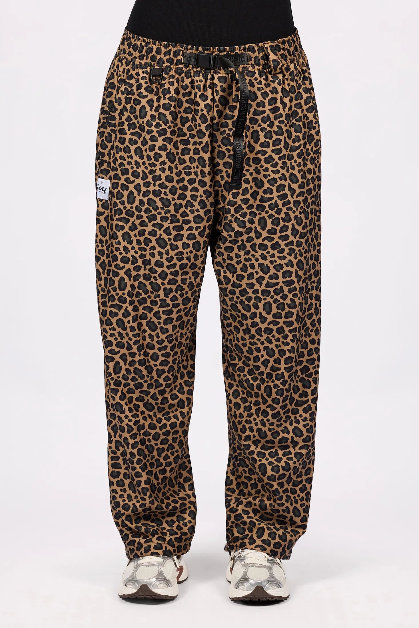Versa Travel Pants - Leopard