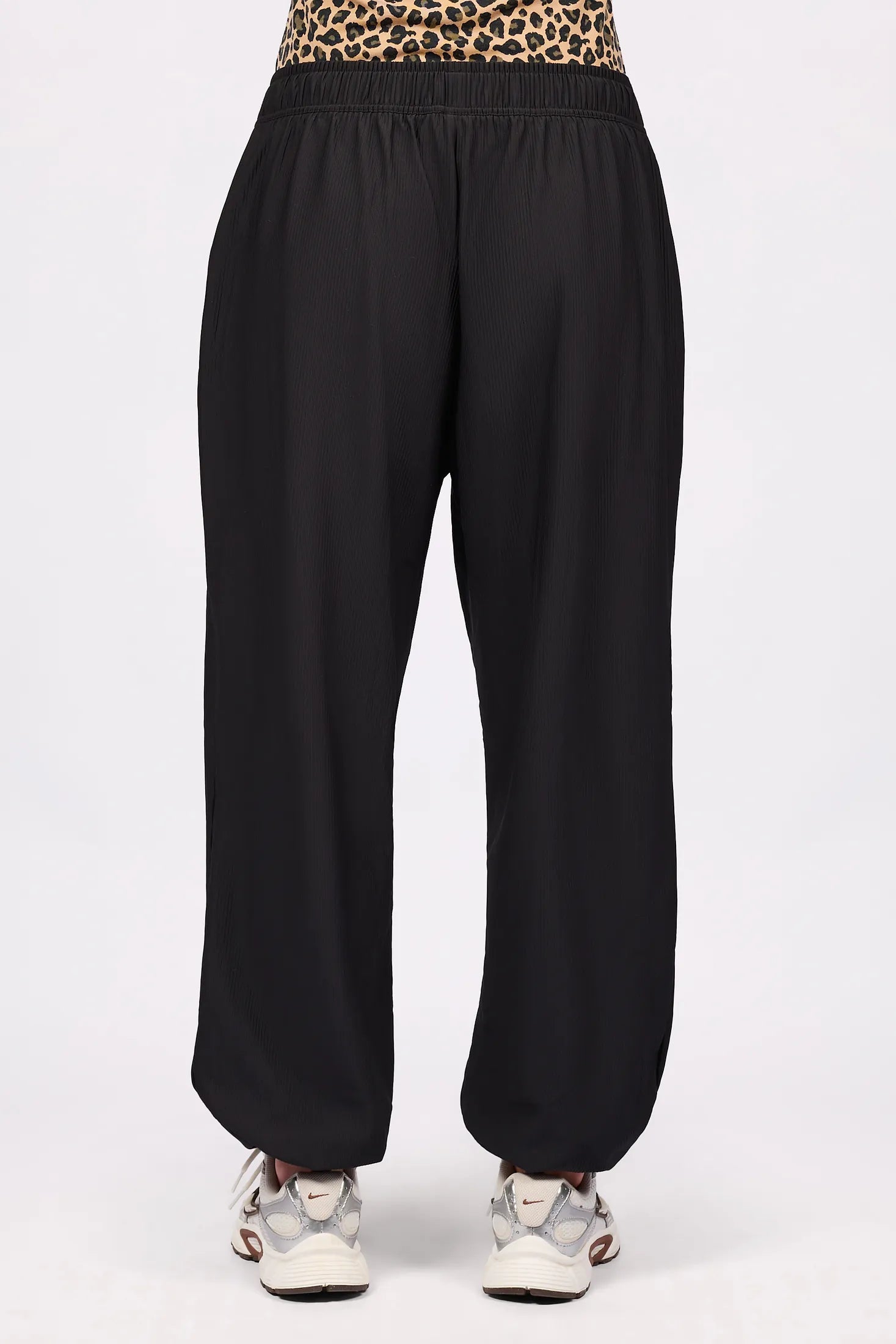 Versa Travel Rib Pants - Black
