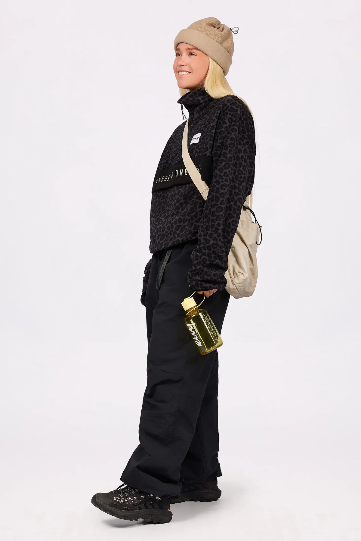 Ball Fleece - Black Rose