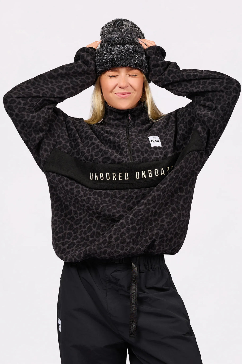 Ball Fleece - Black Rose