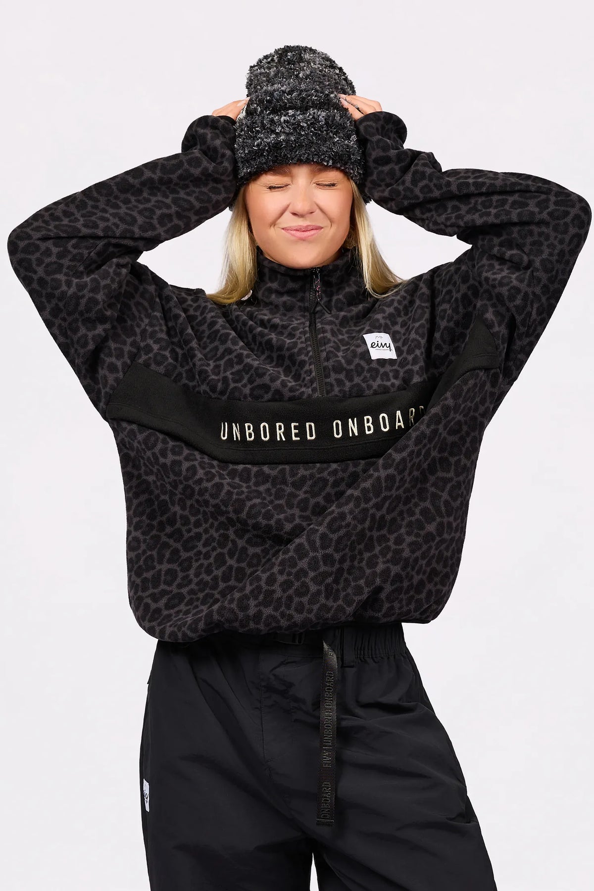 Ball Fleece - Black Rose