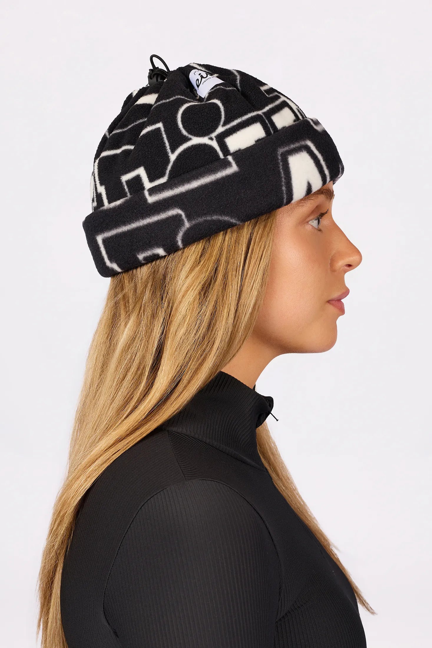Beanie Fleece Neckwarmer - Typo Black