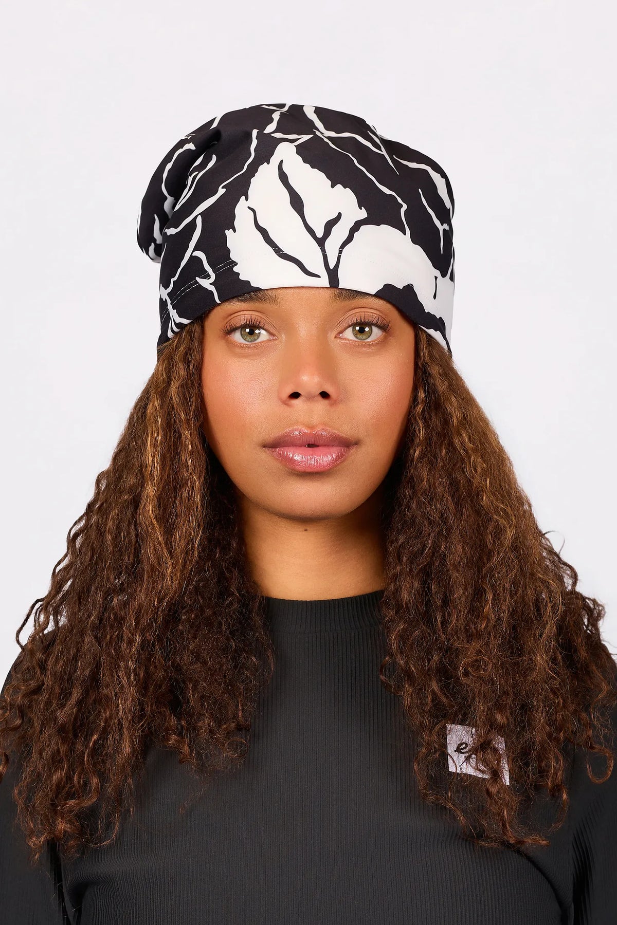 Colder Beanie Neckwarmer - Black Rose