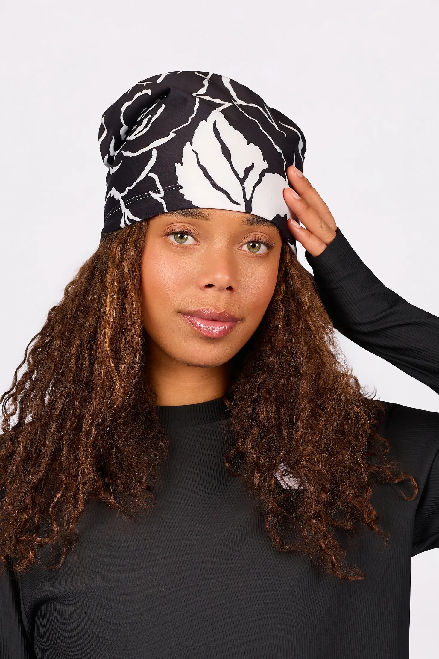 Colder Beanie Neckwarmer - Black Rose