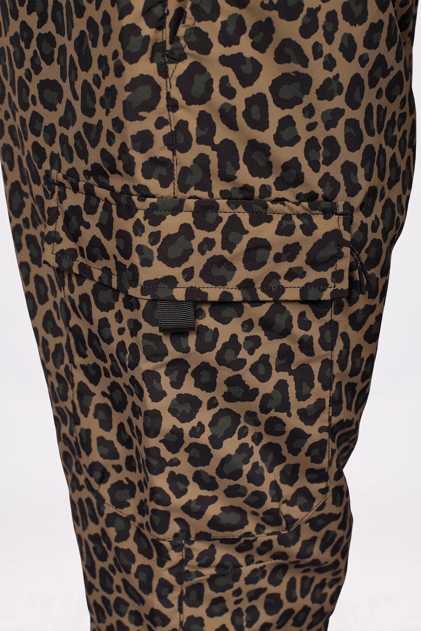 Fitted Outdoor Pants - Leopard