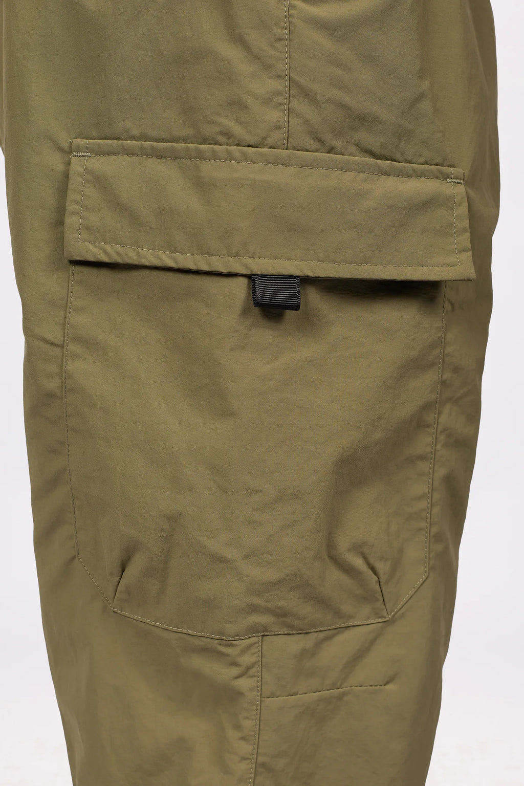 Fitted Outdoor Pants - Olive
