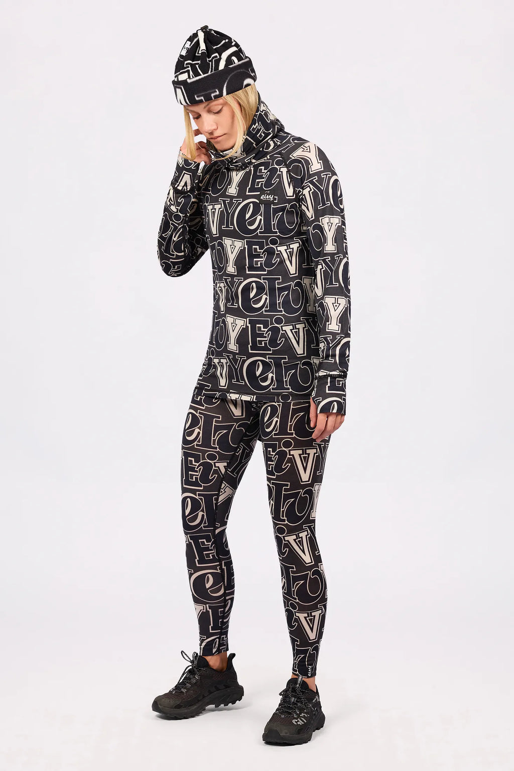 Icecold Merino Wool Top - Typo Black