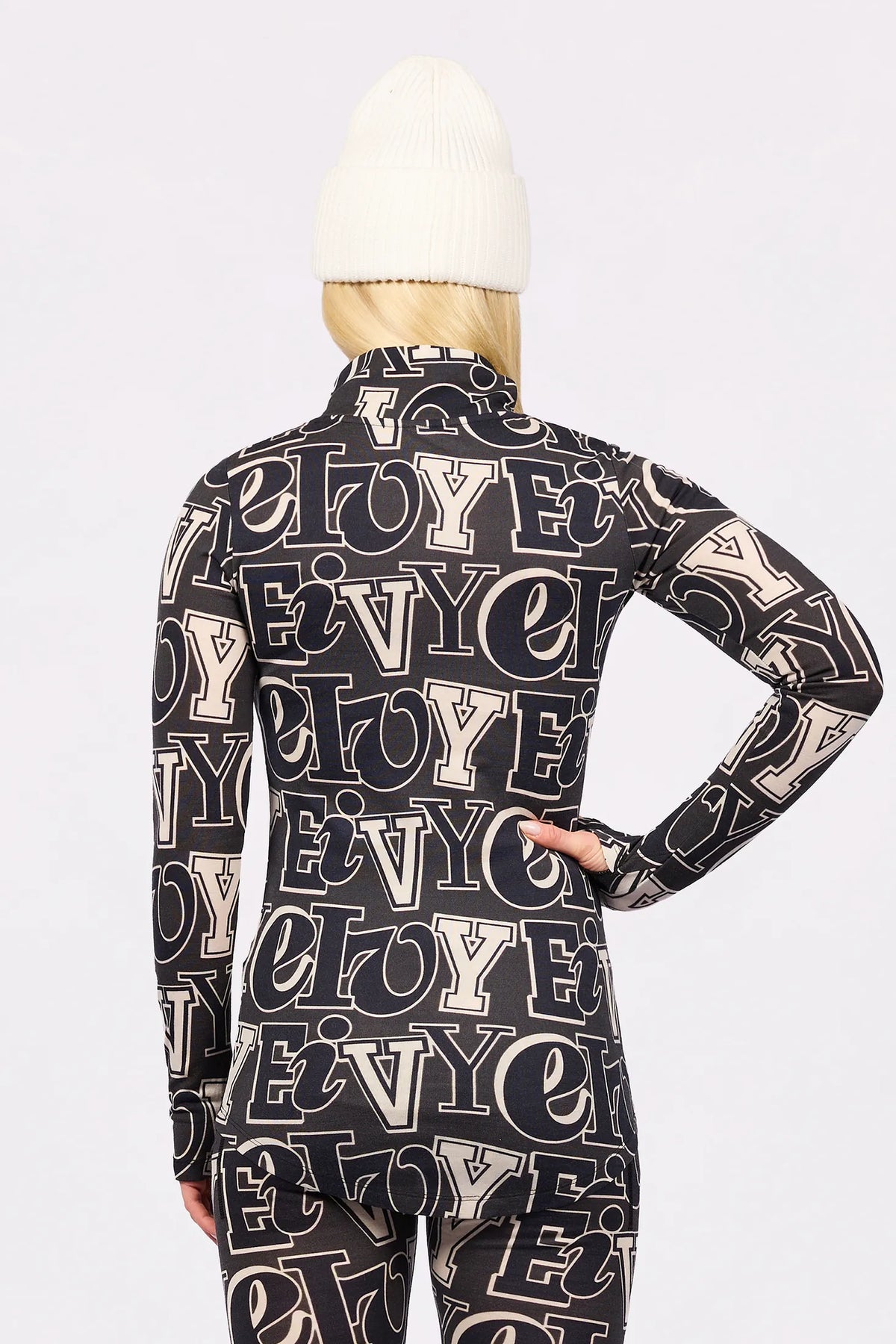 Journey Merino Wool Top - Typo Black