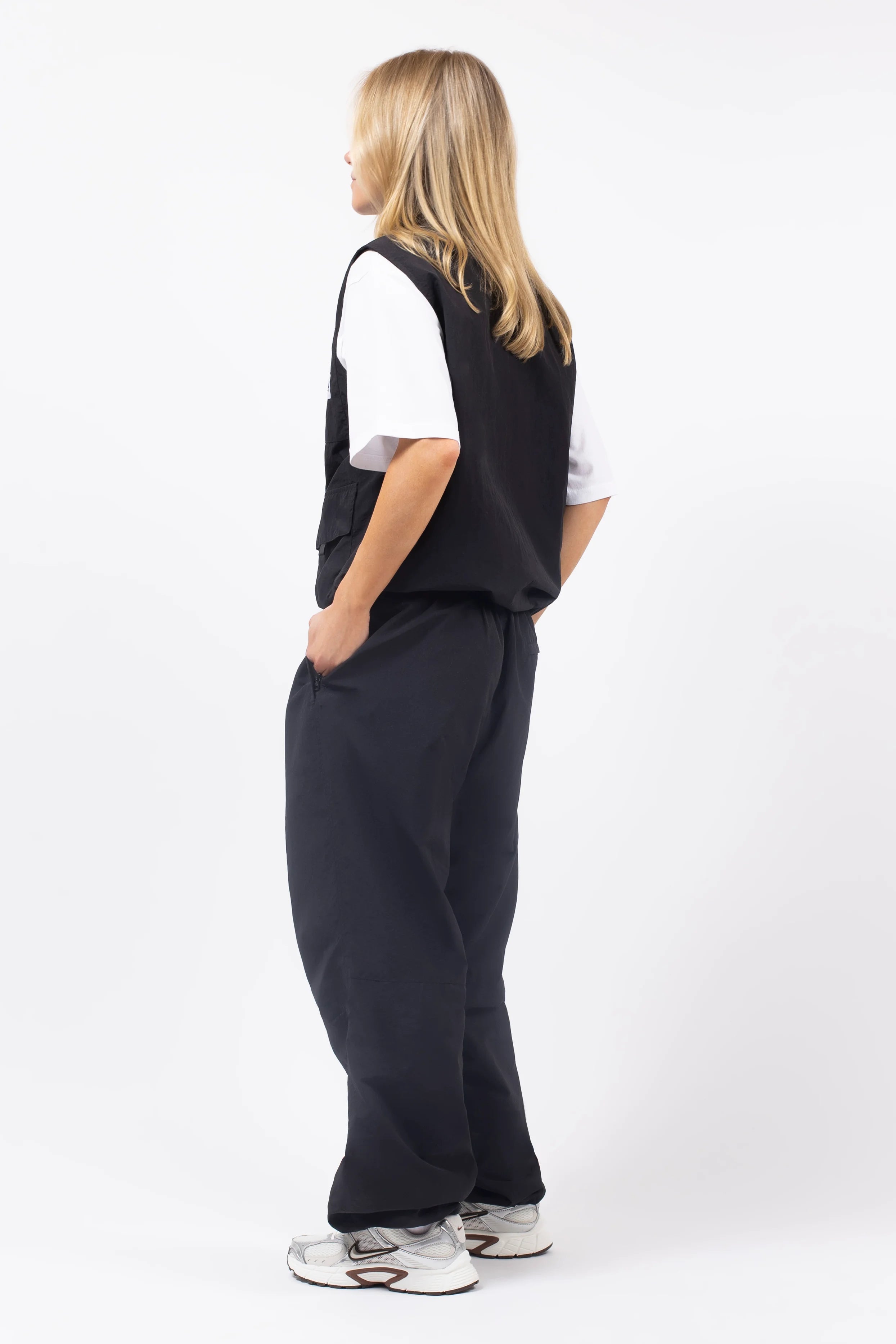 Windbreaker Utility Vest - Black