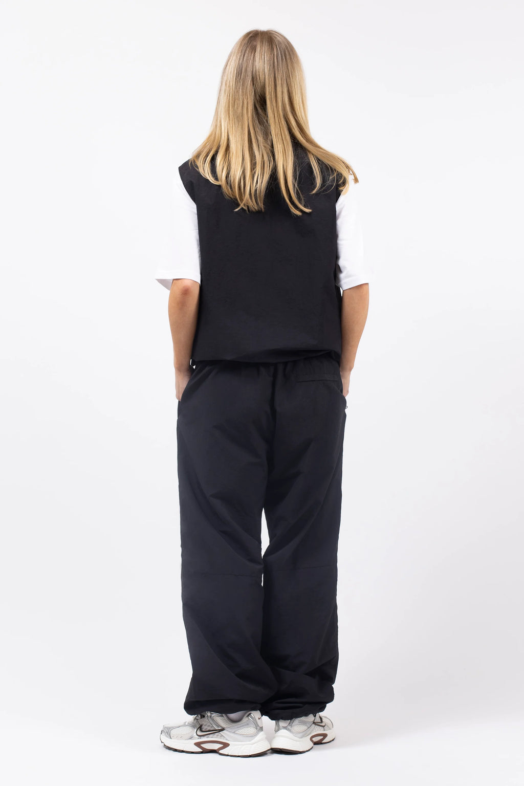 Oversized Outdoor Pants - Black