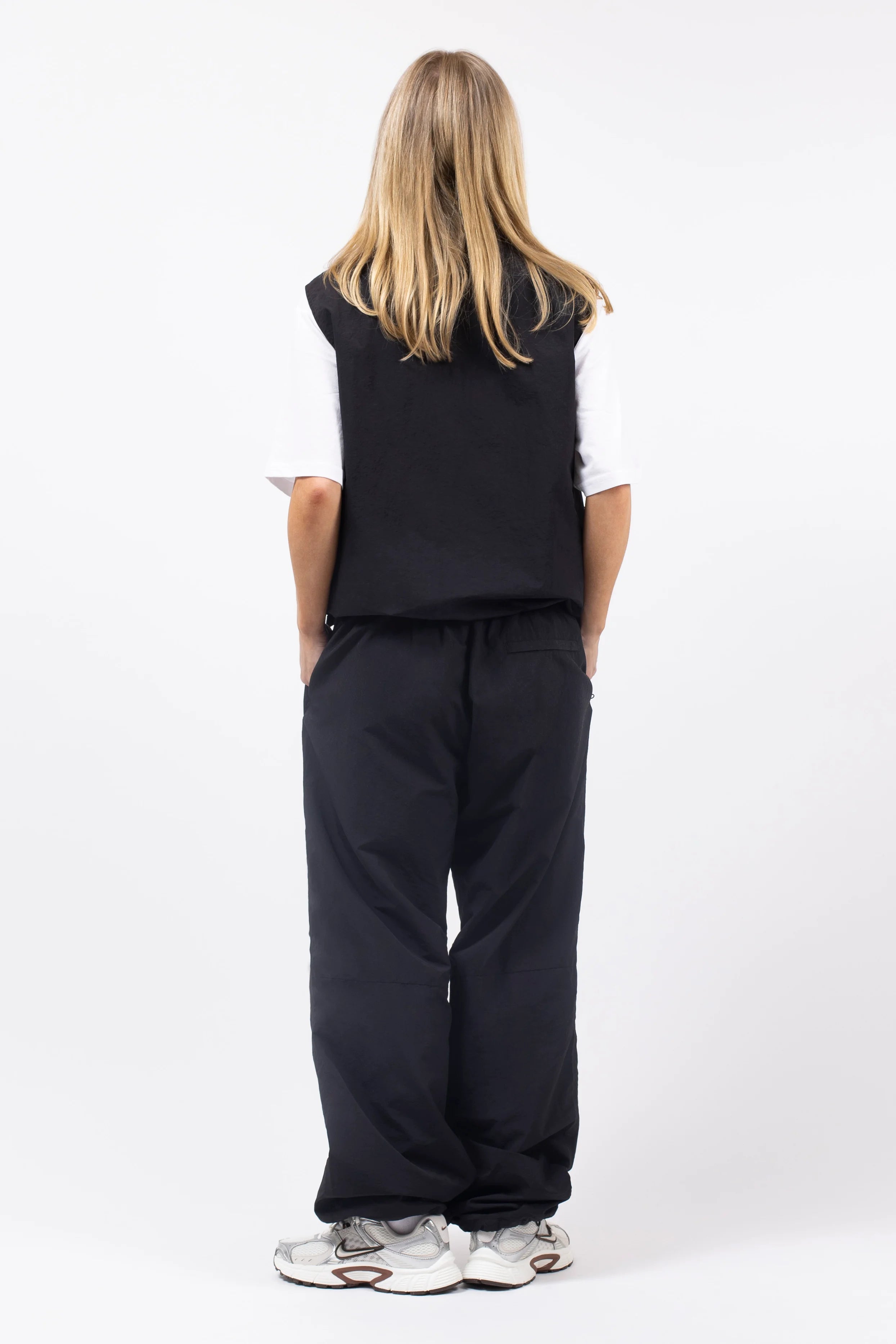 Oversized Outdoor Pants - Black