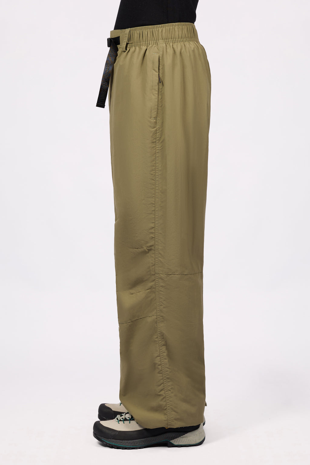 Oversized Outdoor Pants - Olive