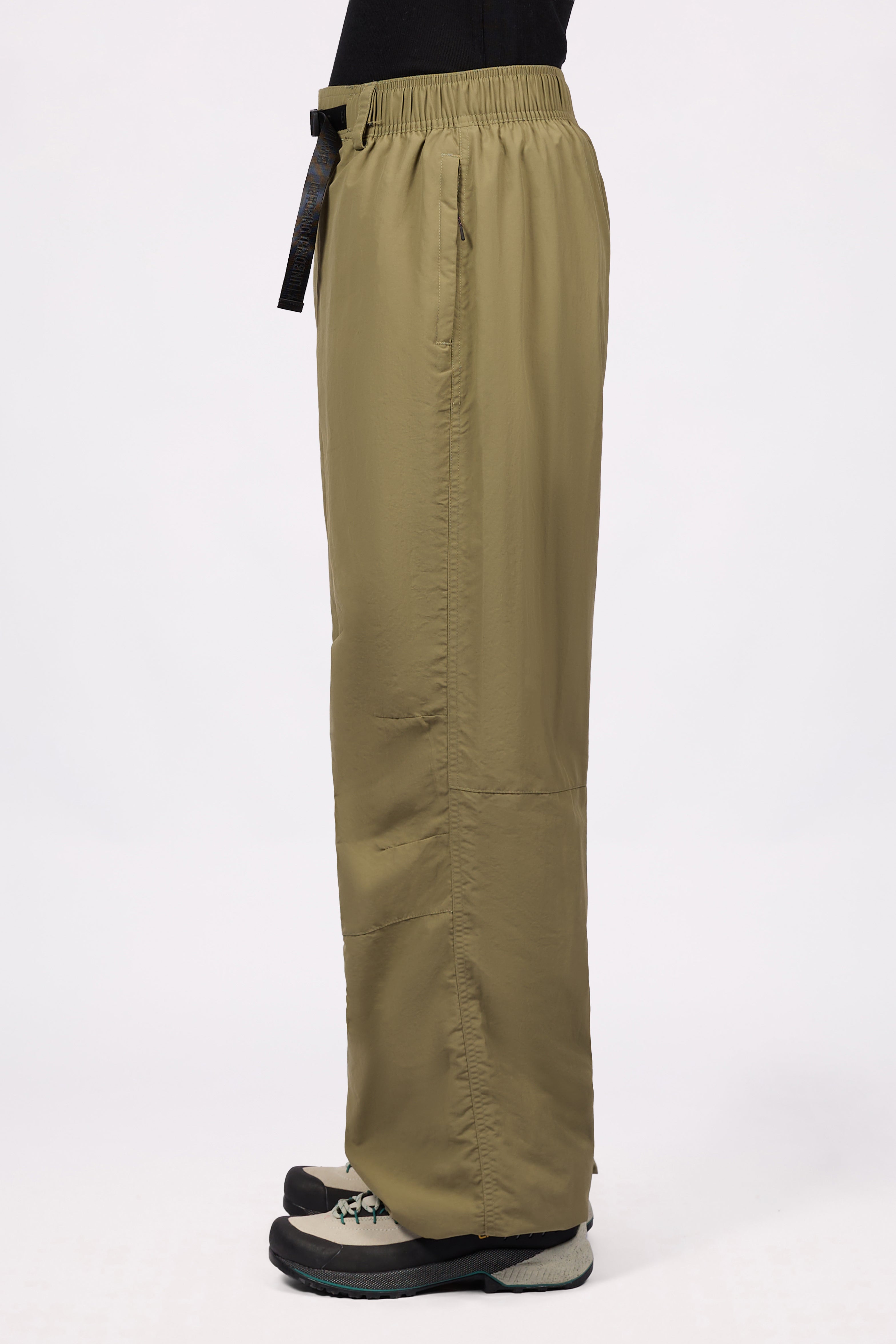 Oversized Outdoor Pants - Olive