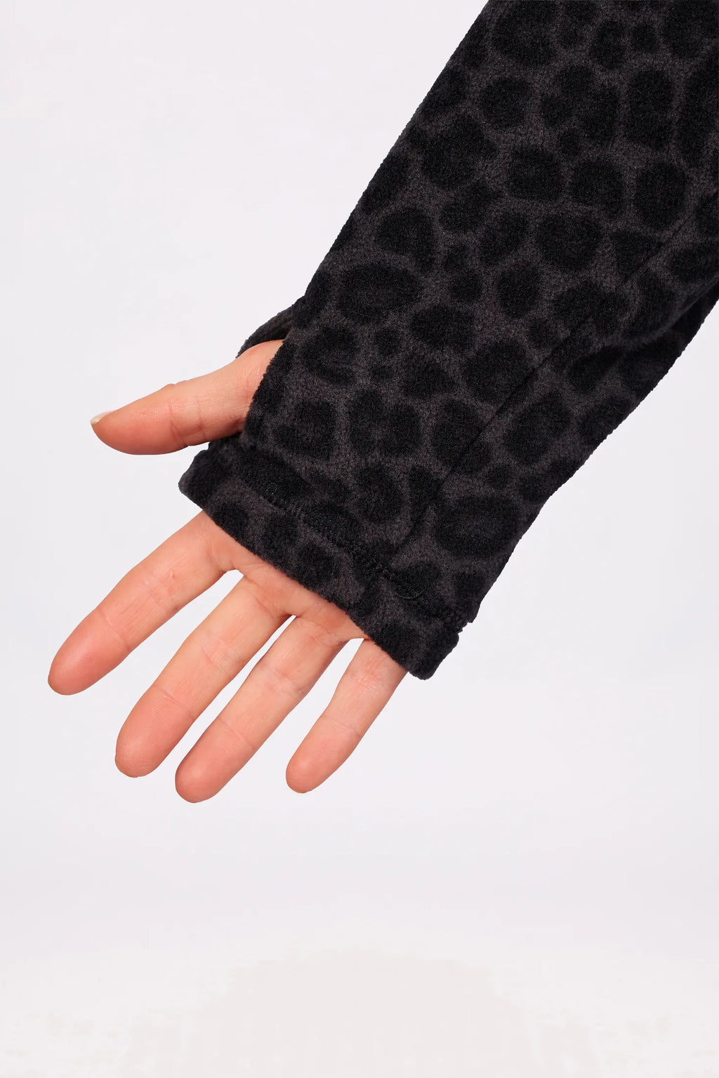 Techlight Ziphood Fleece - Black Leopard