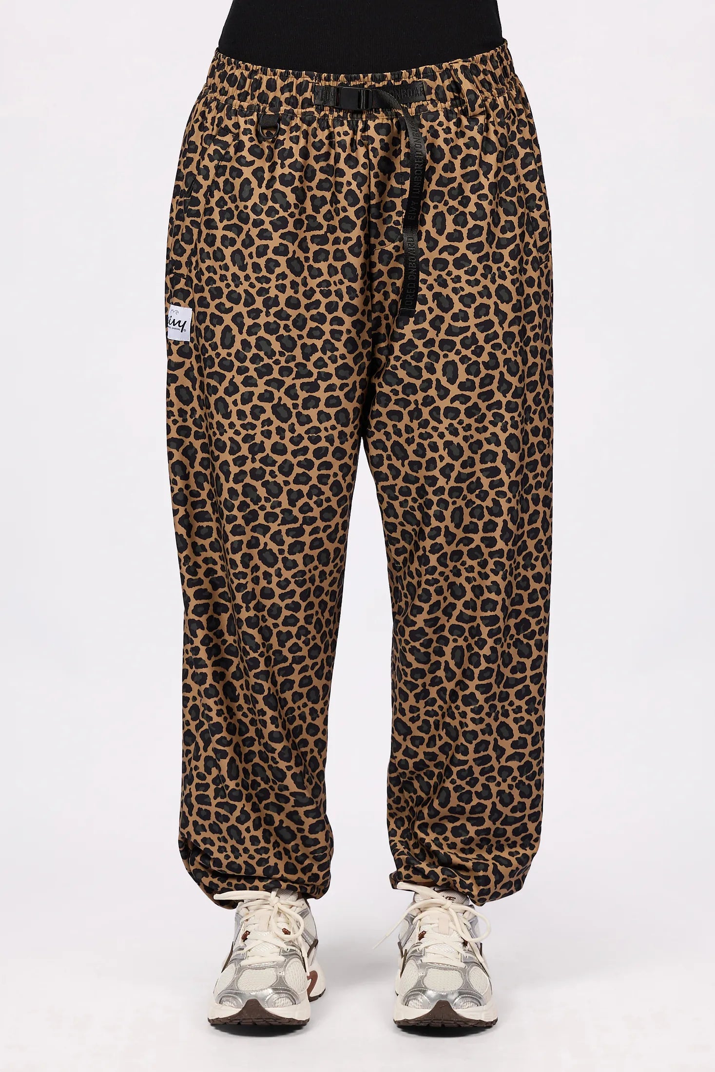 Versa Travel Pants - Leopard