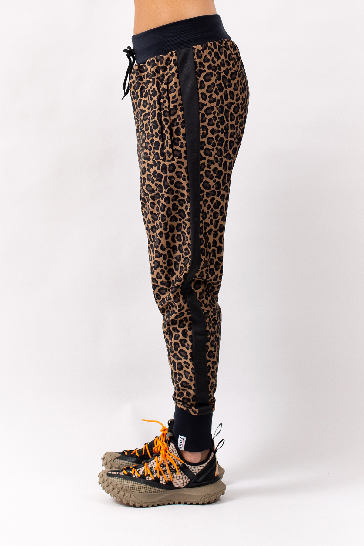 Harlem Travel Pants - Leopard | XL