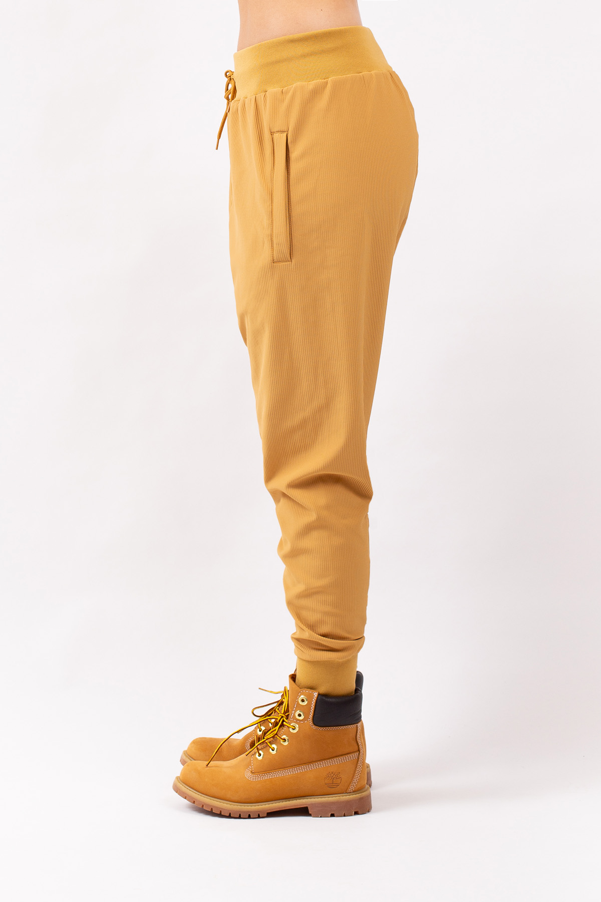 Harlem Rib Travel Pants - Faded Amber | L