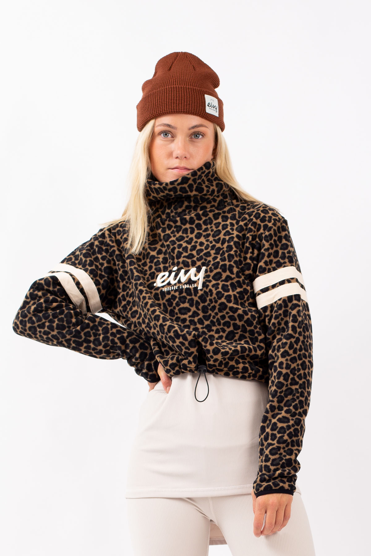 Peg Cropped Fleece - Leopard