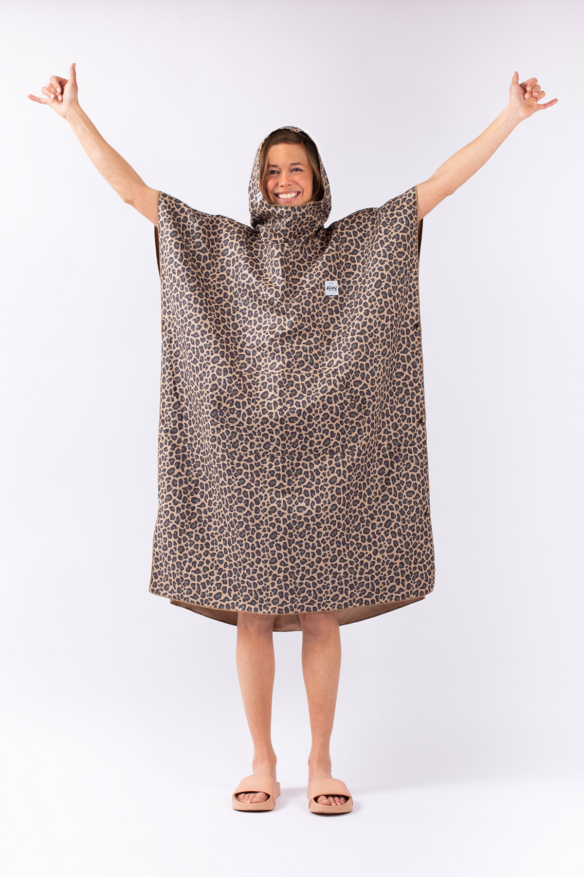 Packable Changing Robe - Leopard