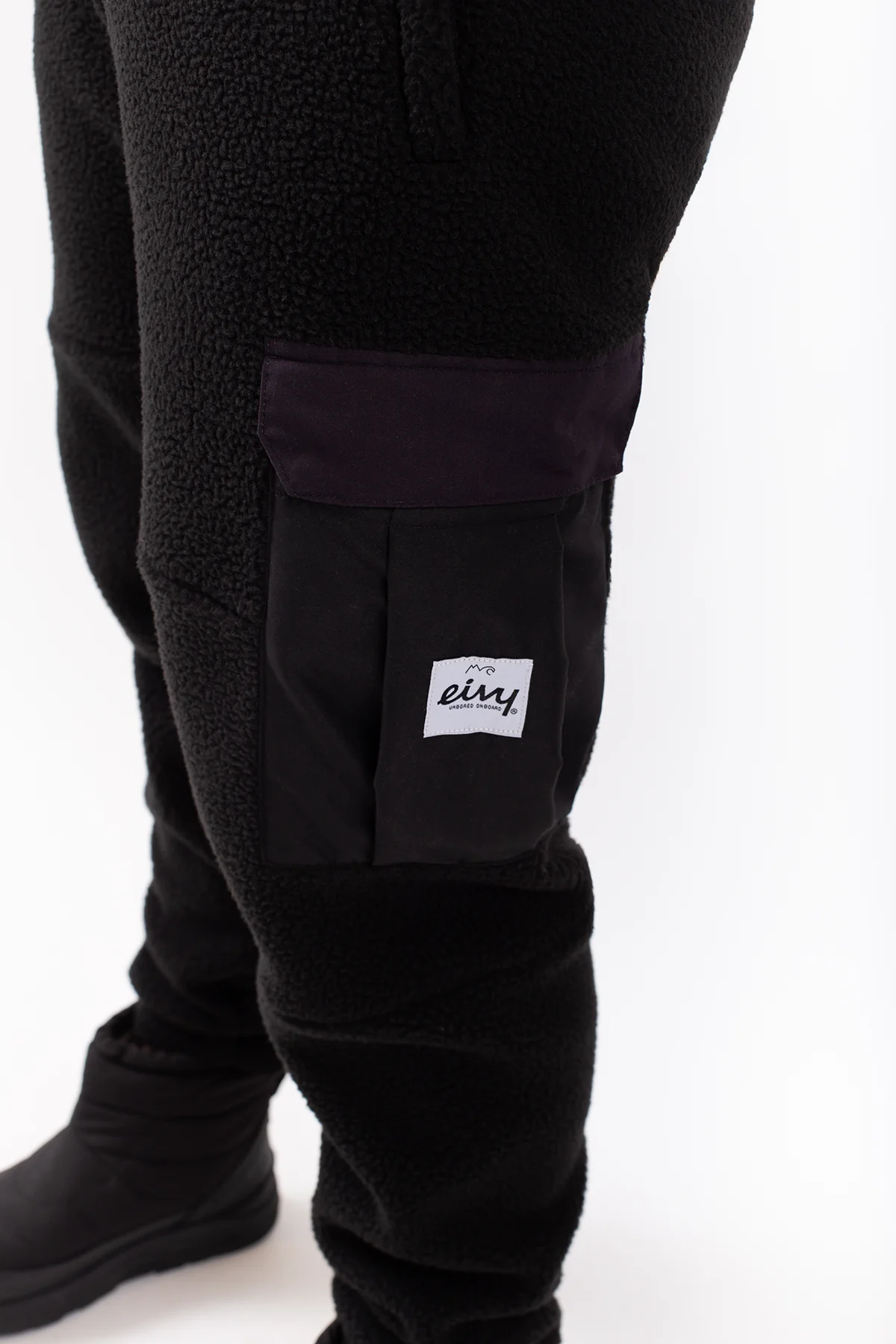 Cargo Sherpa Pants - Black | XL