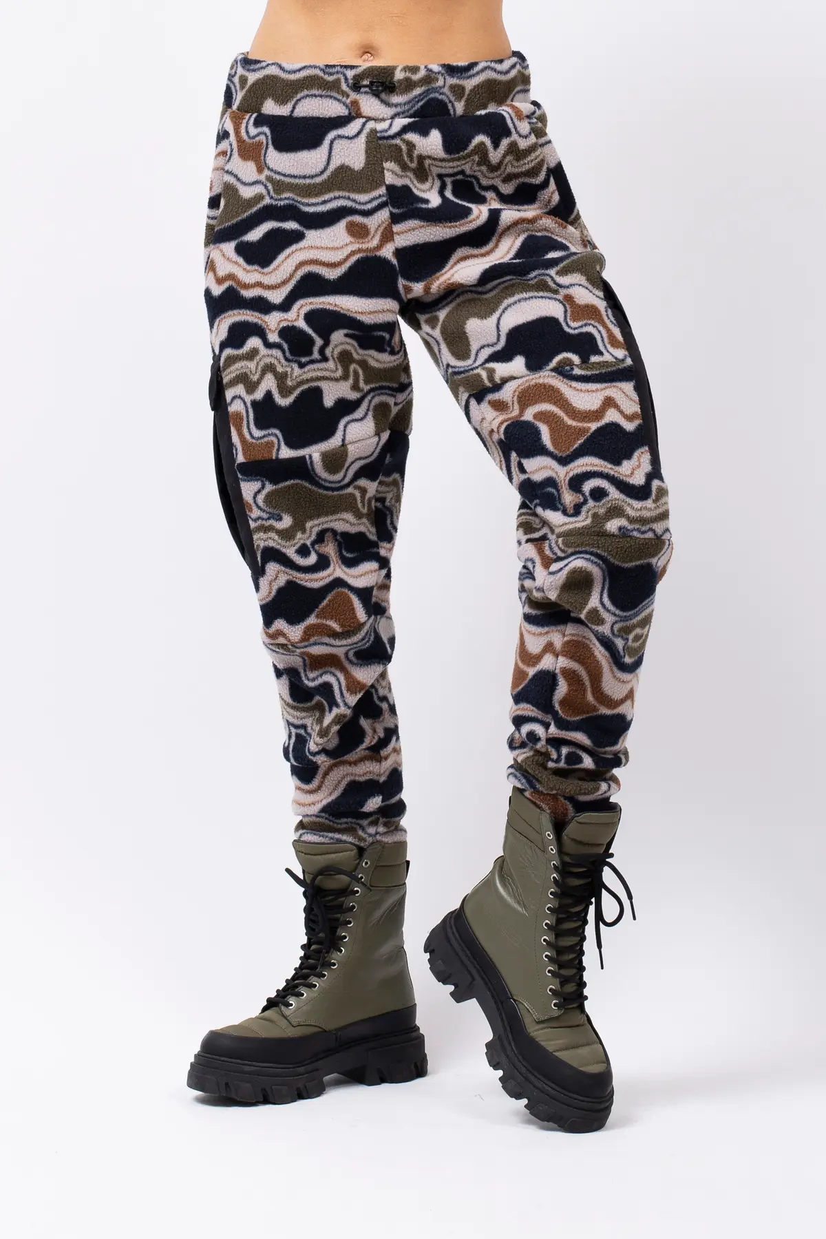 Cargo Sherpa Pants - Curve Camo